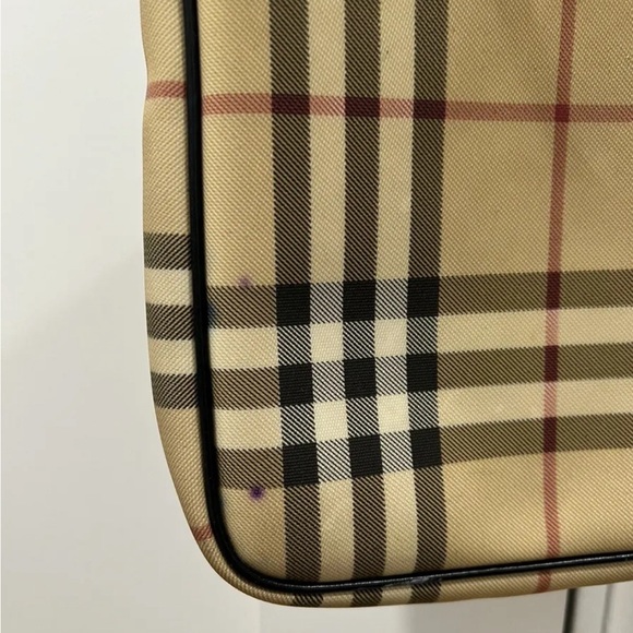 Burberry Nova Check messenger diaper bag - Picture 5 of 9